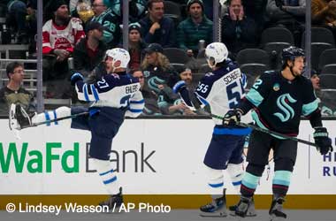 Jets Stay Undefeated with 4-3 Win Over Kraken