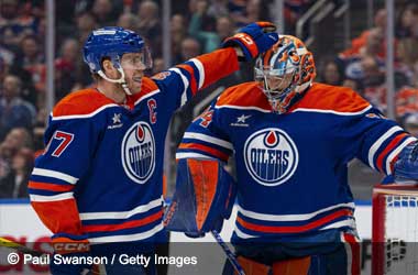 Oilers Edge Out Kings, Goalie Skinner Delivers Standout Performance   